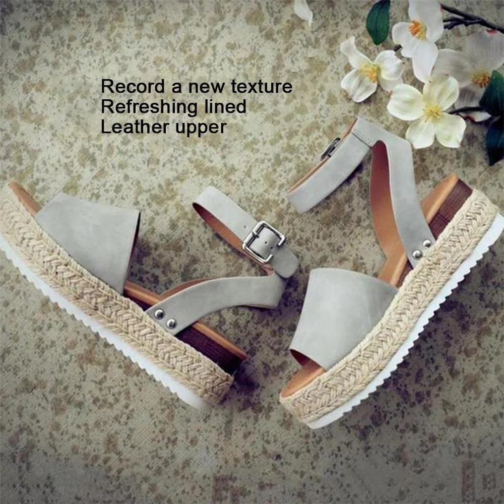 Adjustable platform sandals with buckle - Image 3