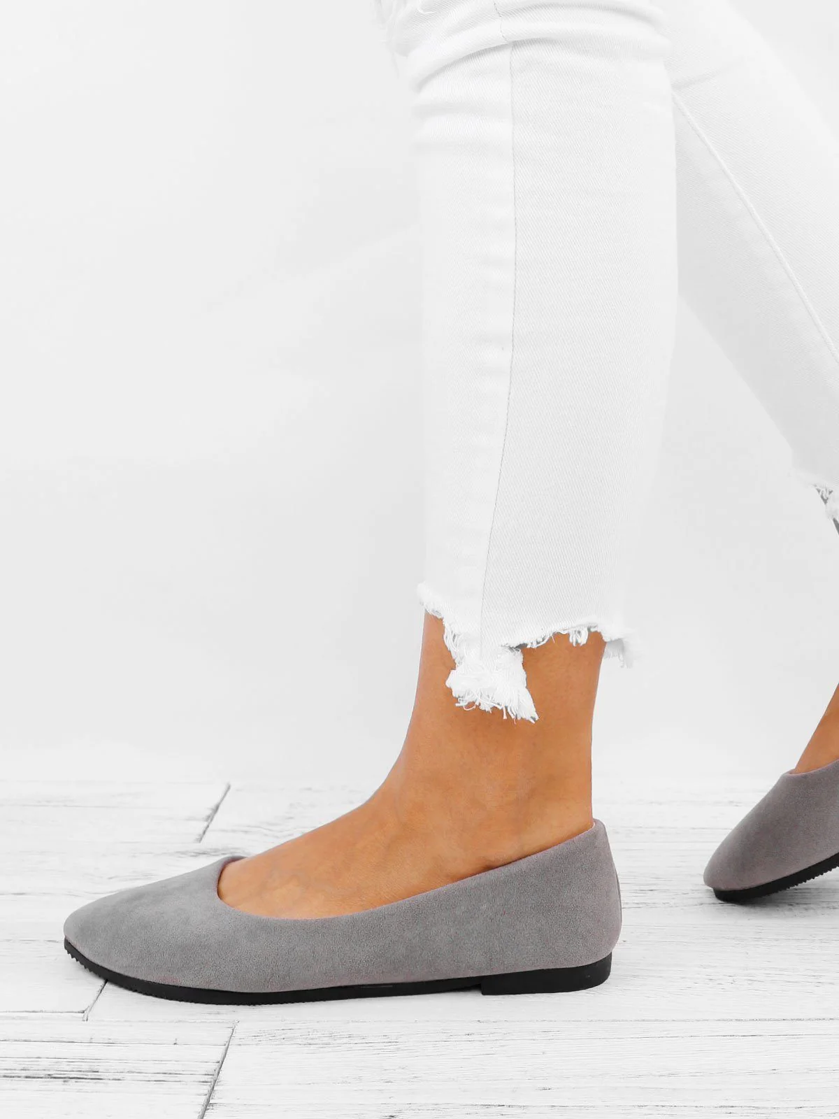 Big Size Suede Candy Color Pure Color Pointed Toe Light Slip On Flat Loafers - Image 10
