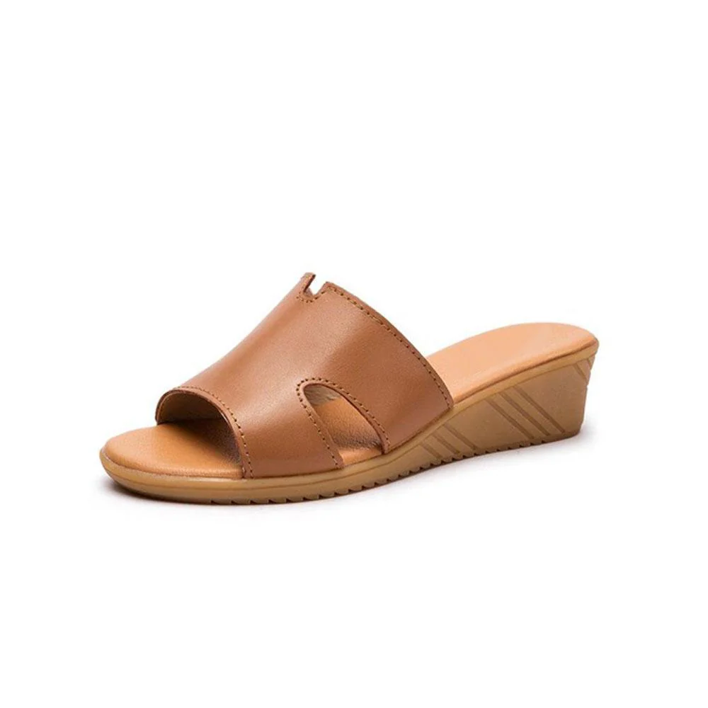 Comfortable cool ladies slippers - Image 3