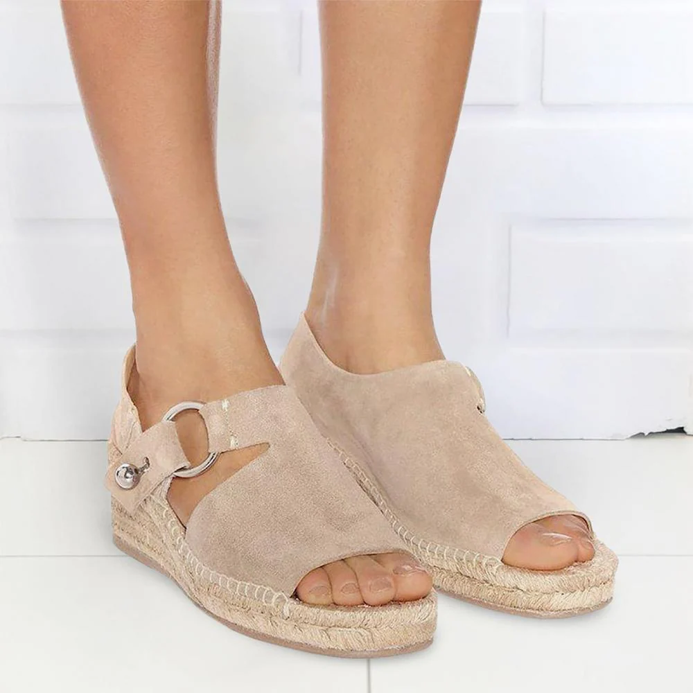 Comfortable Peep-toe Wedge Sandals - Image 4