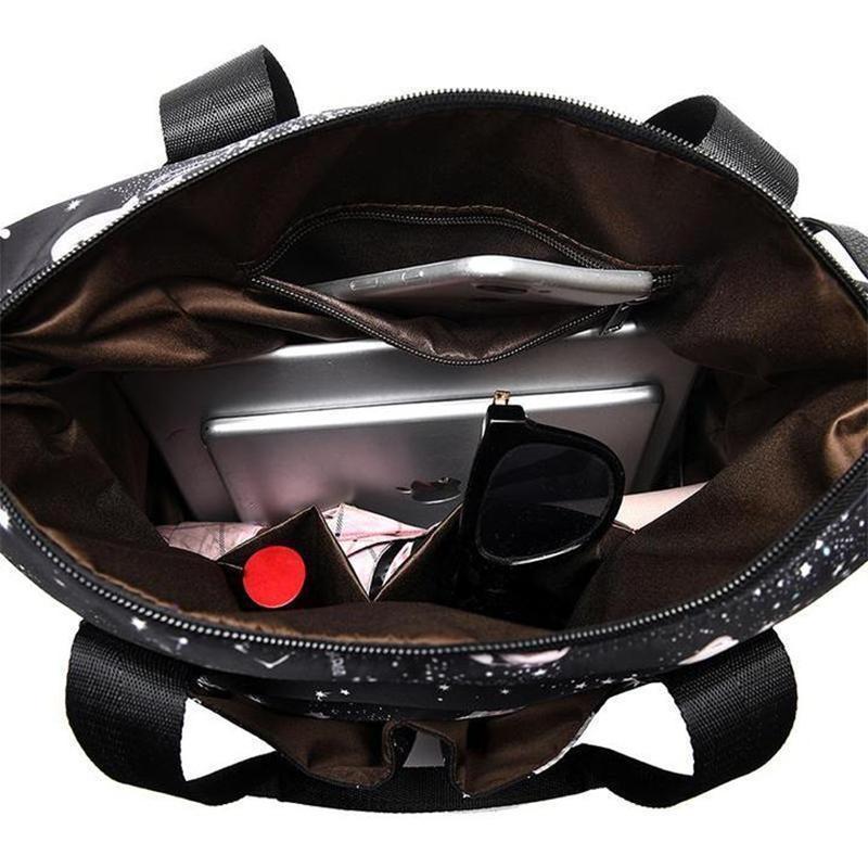 Fashionable waterproof bag for the ladies - Image 4