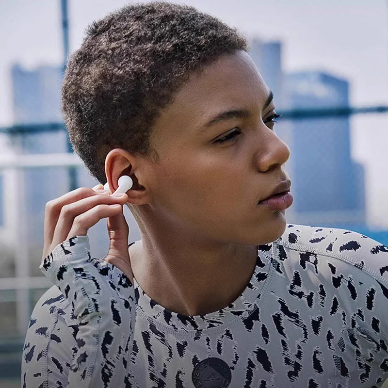 In-Ear Wireless Bluetooth Headset - Image 4