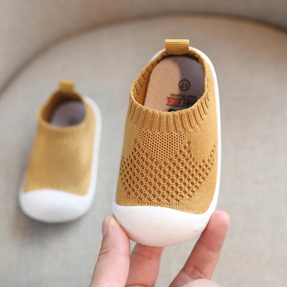 Mesh Sneaker for kids - Image 3