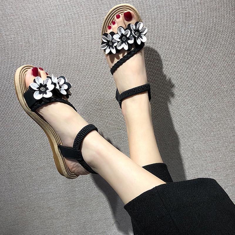 New Women's Sandals With Bohemian Flowers - Image 3
