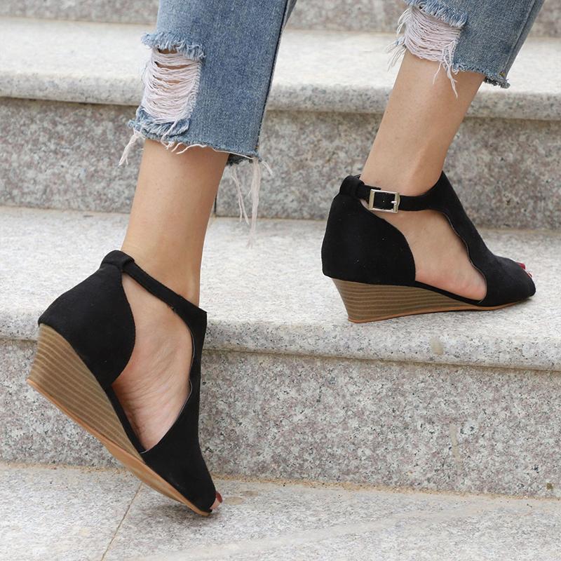 Peep Toe Chic Sandals - Image 2