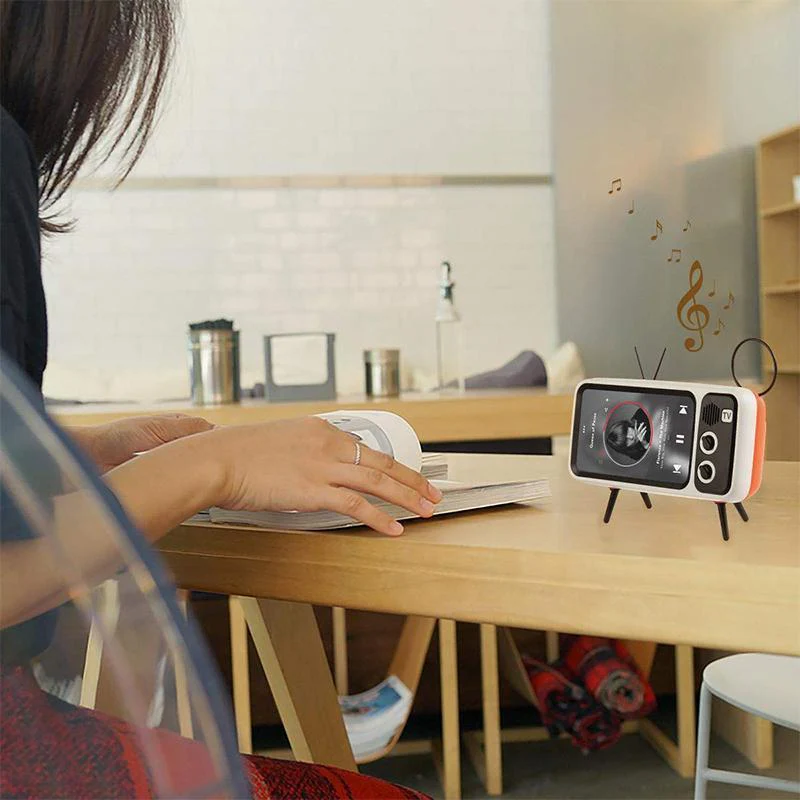 Retro TV Bluetooth Speaker+ Mobile Phone Holder - Image 5