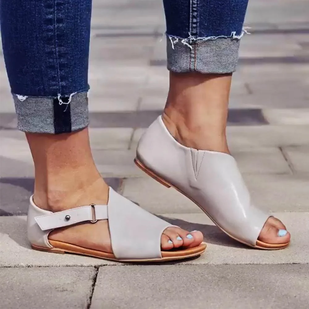 Sandals in a simple design - Image 5