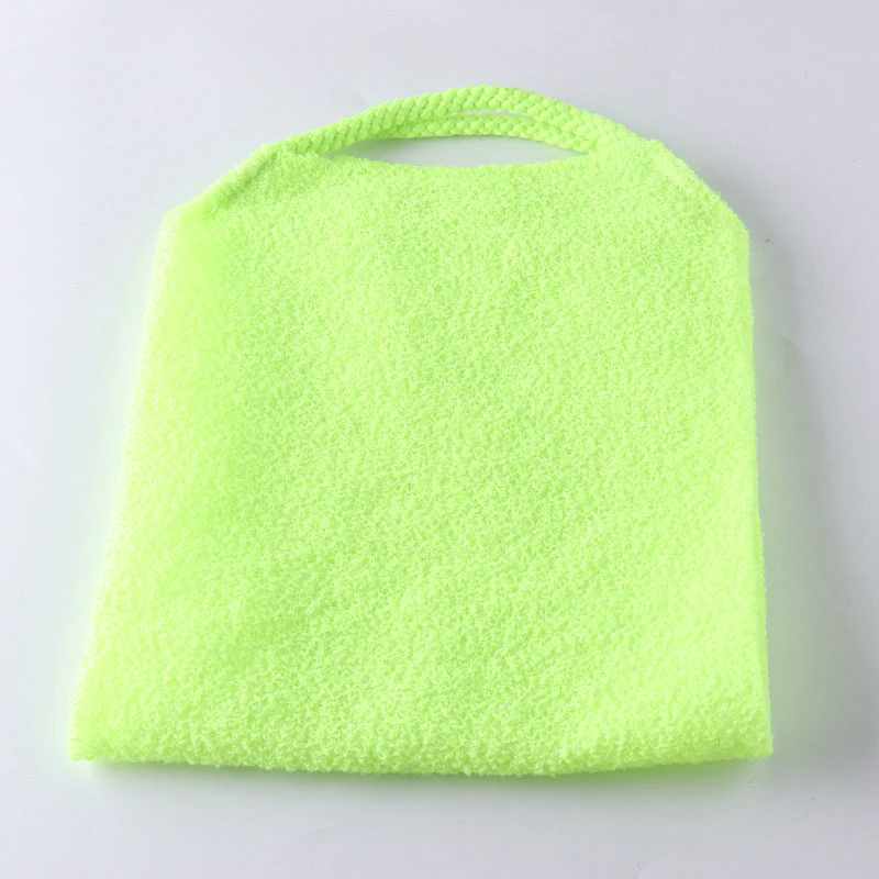 Stretchable Back Rub Bath Towel - Image 15