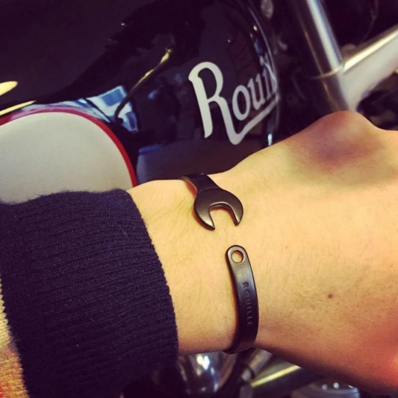 Titanium Steel Nut Wrench Bracelet - Image 2