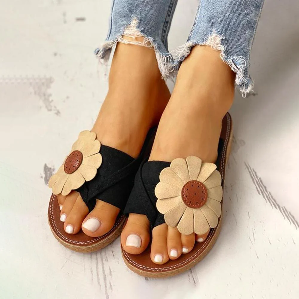 Toe Post Flower Design Flat Sandals - Image 6