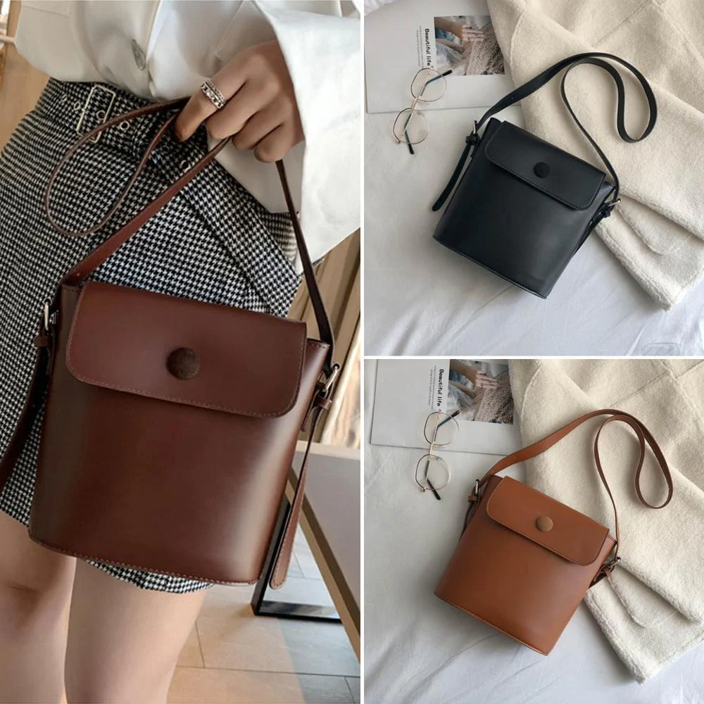 Women's Leather Bucket Bag - Image 10