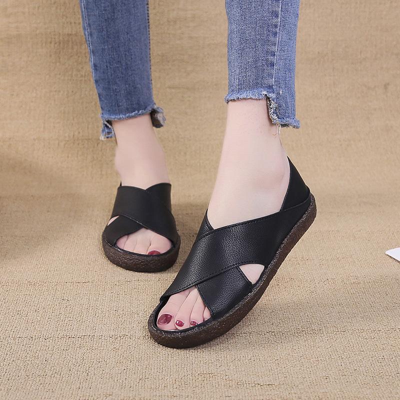 Women's soft bottom shoes in solid color - Image 6